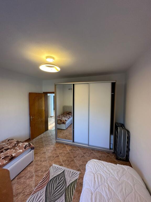 Shtepi private kati 2 /  2+1 ne Kombinat