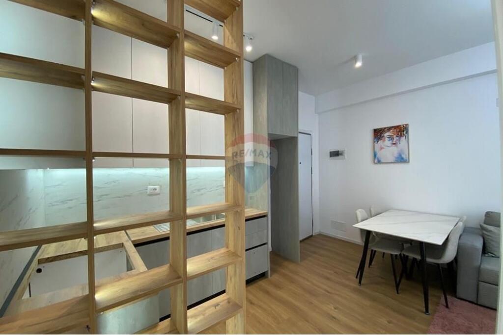 QERA, APARTAMENT 1+1, FRESKU, TIRANË