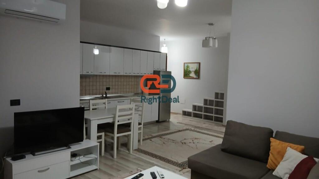 Ne Qender, Jepet Me Qira Super Apartament 2+1+2, Ideal Per Banim!!!