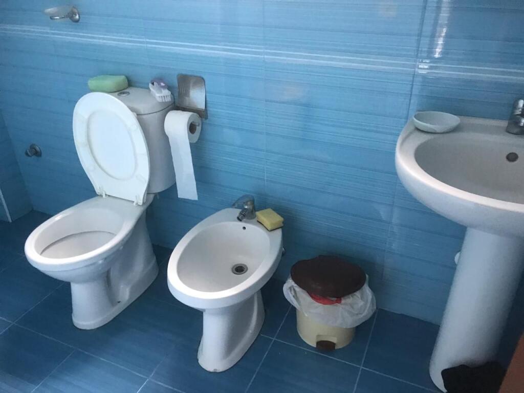 🏡 VILLA su due piani IN VENDITA – OCCASIONE! – QUARTIERE “ALI DEMI”