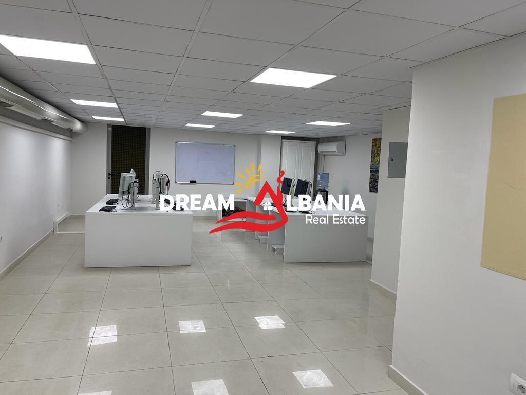 Ambjent per zyra me qera te Bulevardi i Ri rruga Jordan Misja (ID 42611207).