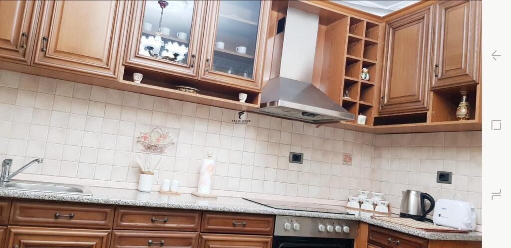 APARTAMENT ME QERA 2+1 MINE PEZA 650 EURO