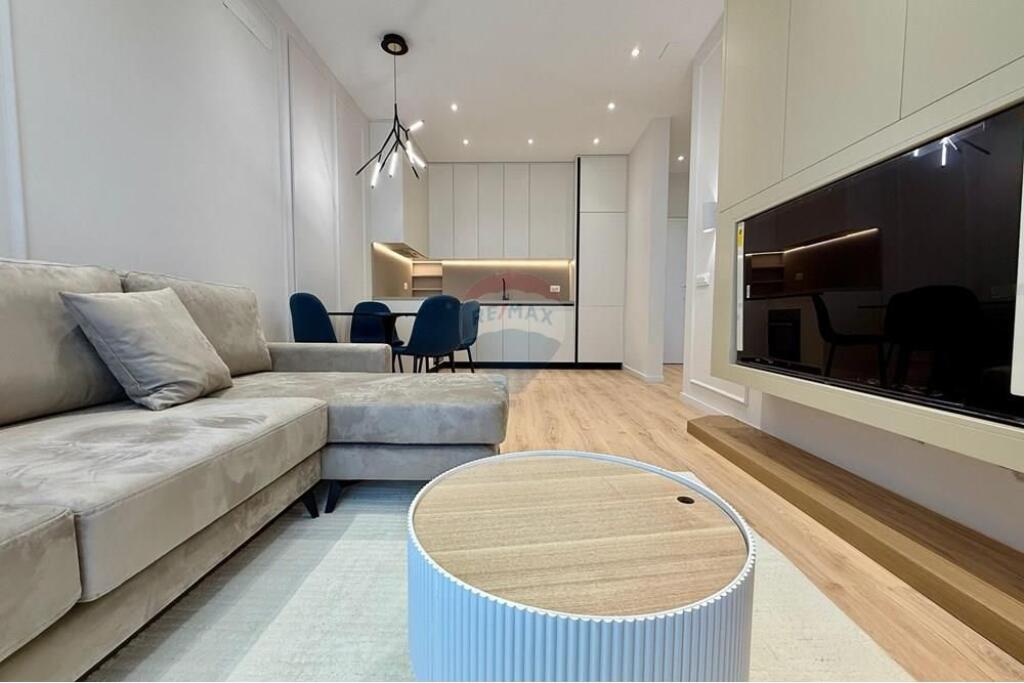 Apartament 1+1 per shitje Parku Olimpik!