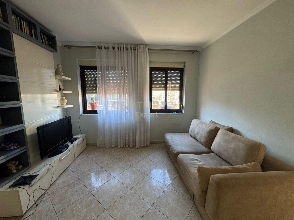 QIRA APARTAMENT 2+1 TEK RRUGA SAMI FRASHERI