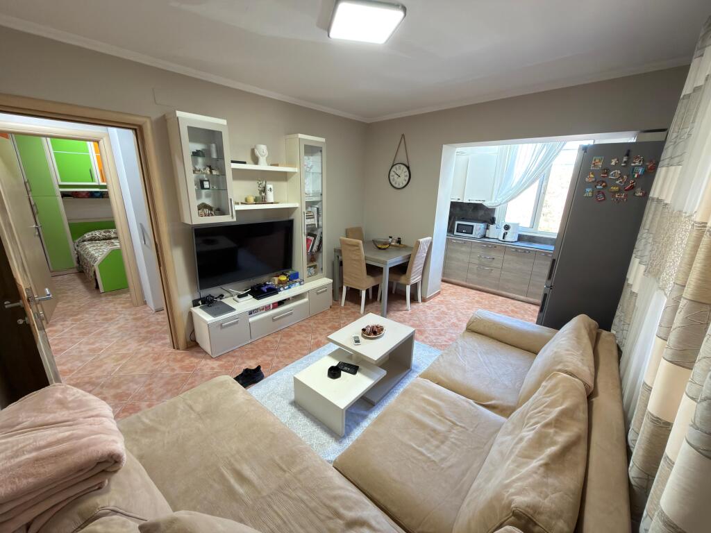 Apartament me qera 2+1 Vasil shanto