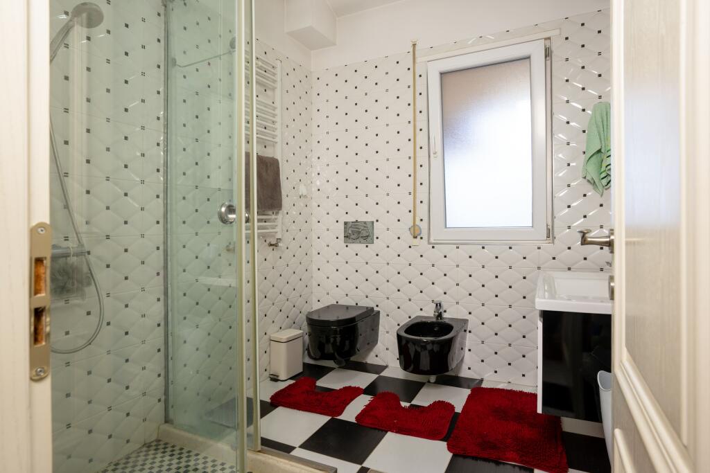 ATTICO IN VENDITA a Fresku – Via Shefqet Kuka, 6º Piano, Superficie Totale: 275 m²