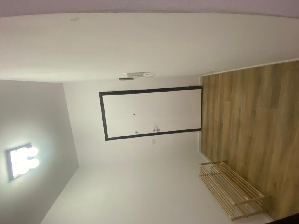 1+1, palazzo del 2025, arredato vicino alla scuola rossa, 550 euro