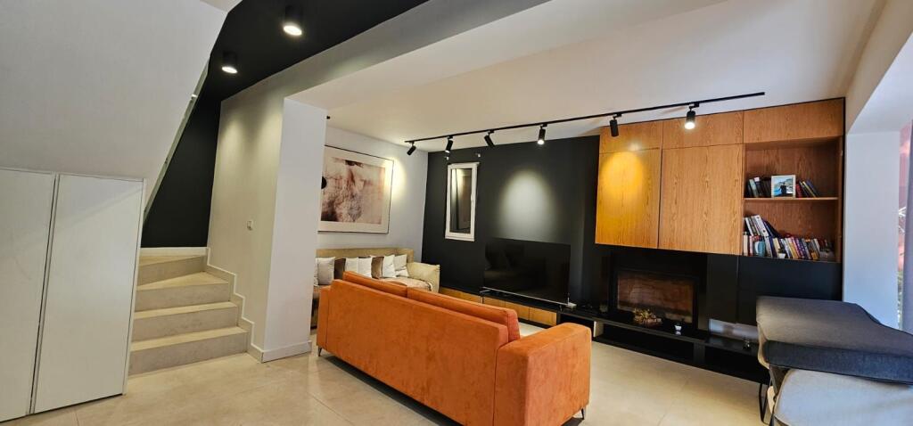 SHITET SUPER DUPLEX NE RESORT MAREA QERRET KAVAJE