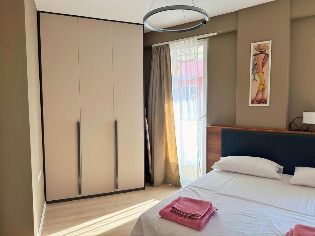 Apartament 1+1 me qera tek Shkolla e Baletit