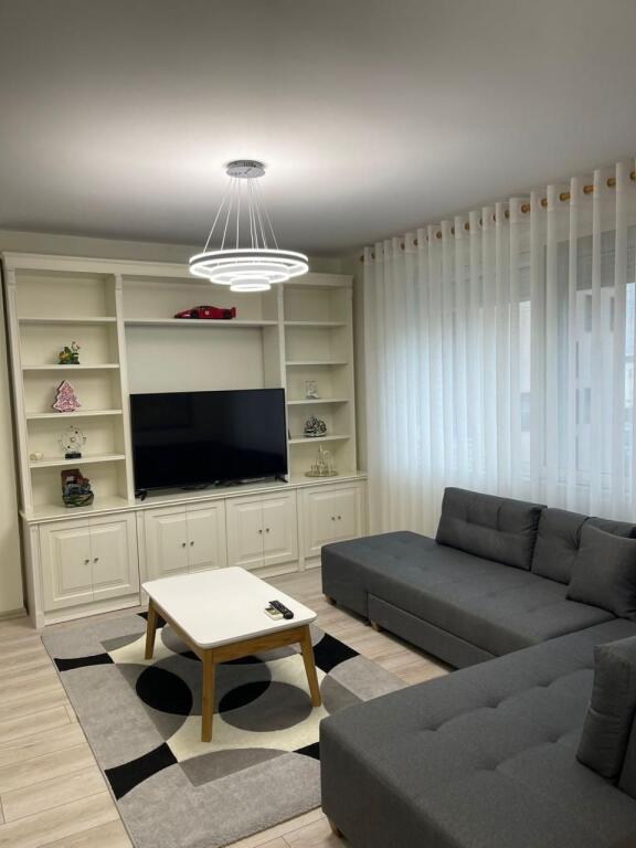 Apartament 1+1 tek Rruga e Kosovarve 