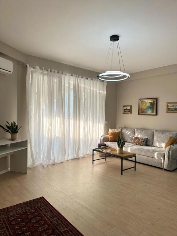 Appartamento lussuoso 1+1+veranda in affitto   