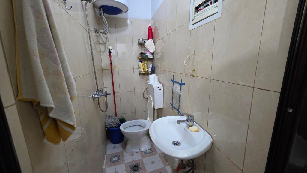 Shitet apartament 3+1+2 te Mine Peza