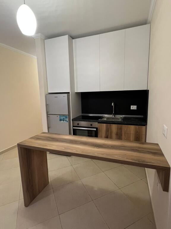 Appartamento in affitto 1+1 ad Astir