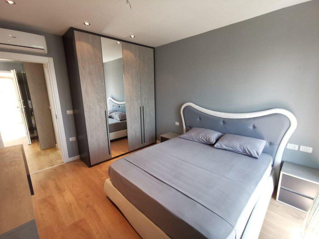 Jepet me Qira Apartament Modern 1+1 në Kompleksin Fiori di Bosco