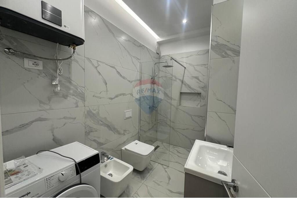 *Apartment 1+1 for rent - Paris Commune*