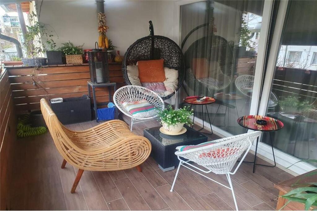 APARTMENT 1+1+ VERANDA FOR RENT NEAR THE LAW SCHOOL!