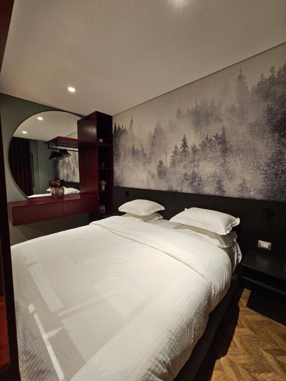 Studio apartment, Bllok!
