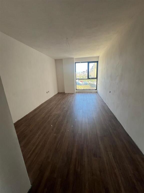 SHITET APARTAMENT 1+1 FUSHA E AVIACIONIT 133.000 EURO