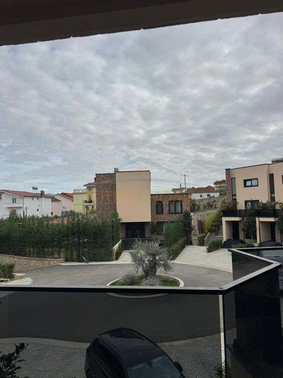 Villa di 3 Piani in Vendita +1 Piano Seminterrato, Primavera Residence, Mjull-Bathore