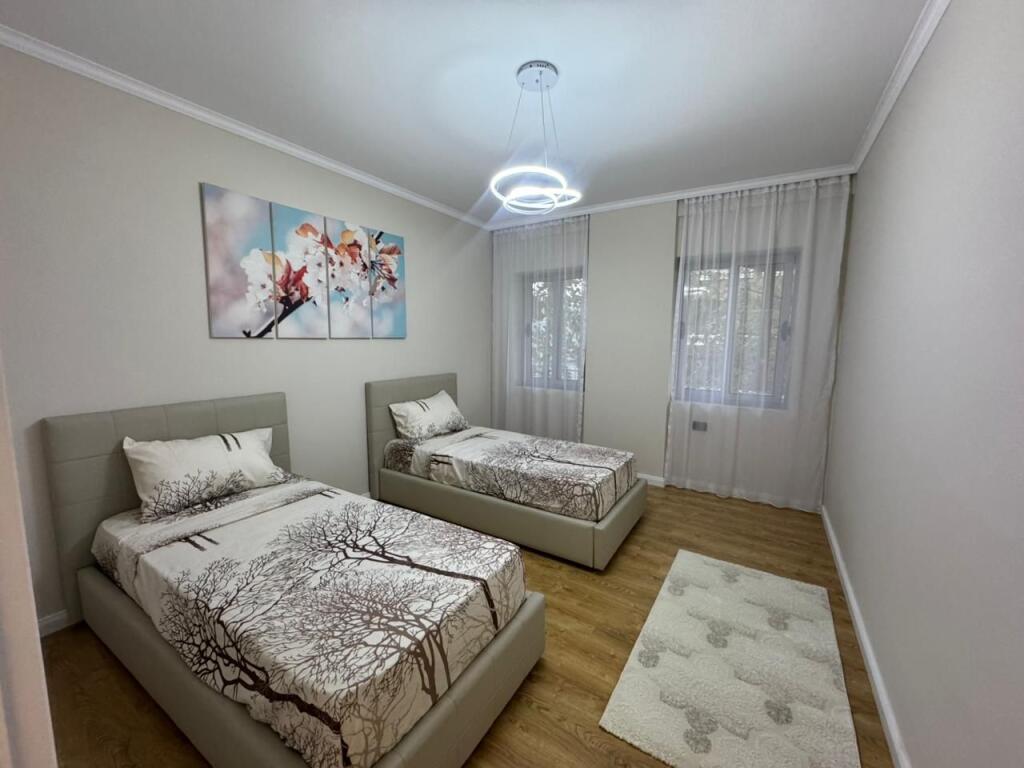For sale: Apartment 2+1+2  Floor 2  Area: 107.25 m/2  📍ROMARIO Complex~Astir,(Near Bar Artisti)  Price: 173,000 euro