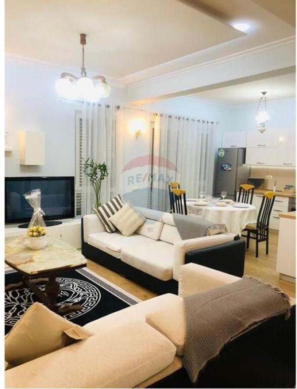 Apartament 2+1+2 me Qira tek Rr. Durresit