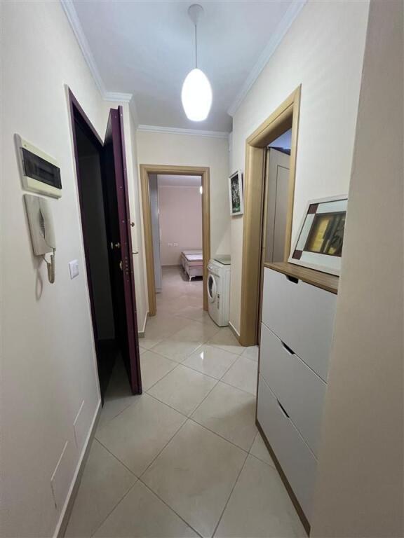 🏡 Jepet me qira apartament 1+1+verandë ne Astir!