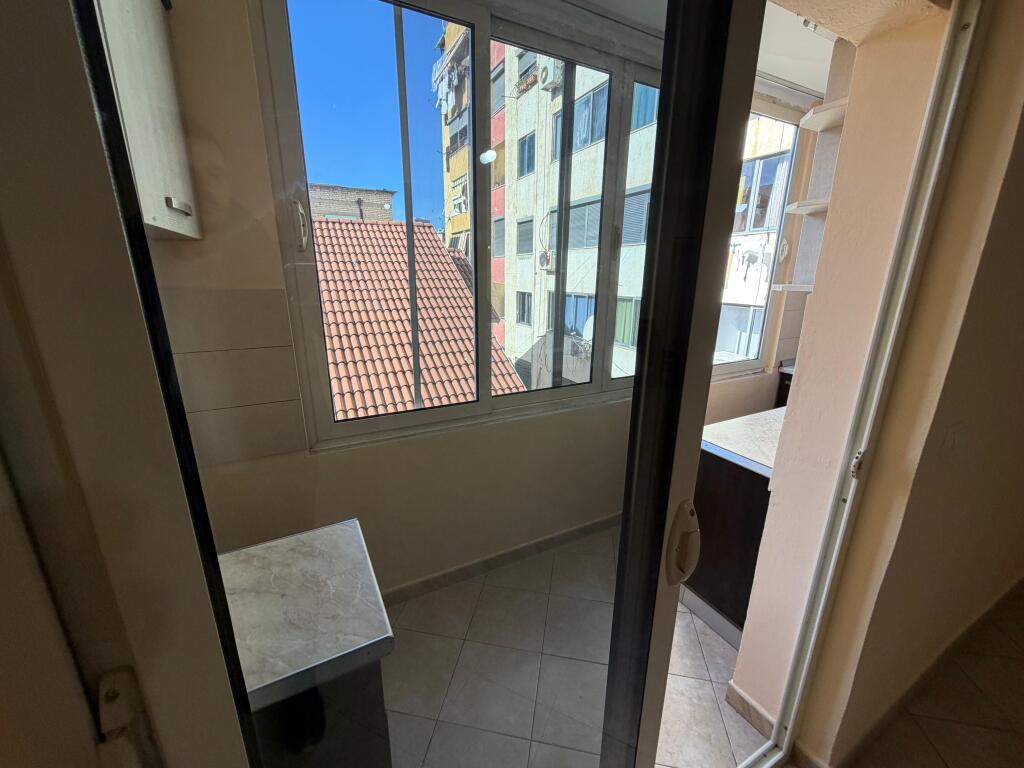 Apartment for rent 1+1 Petro Nini