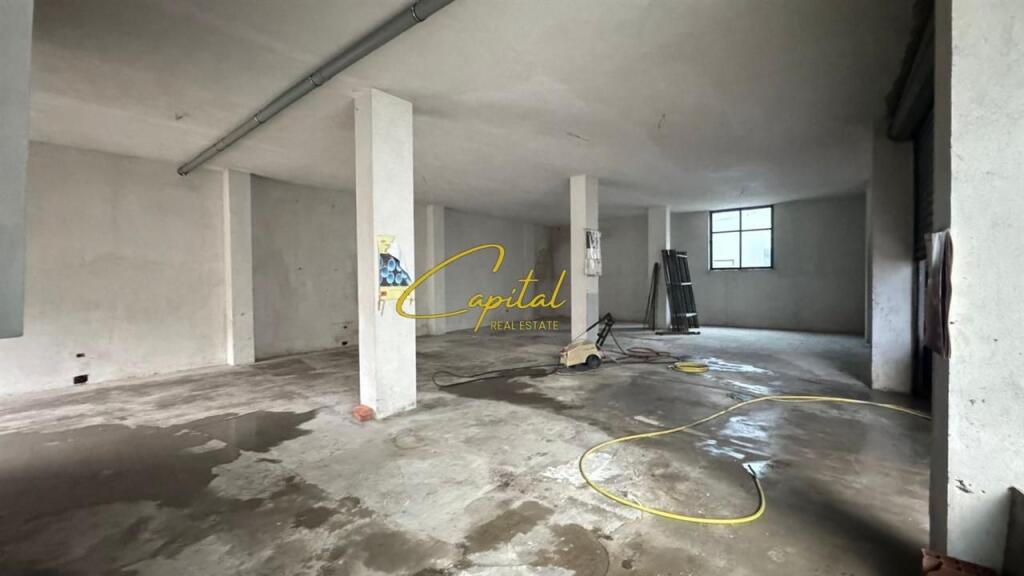 WAREHOUSES FOR RENT 180 M2 FORMER AVIATION FIELD 1000 EURO