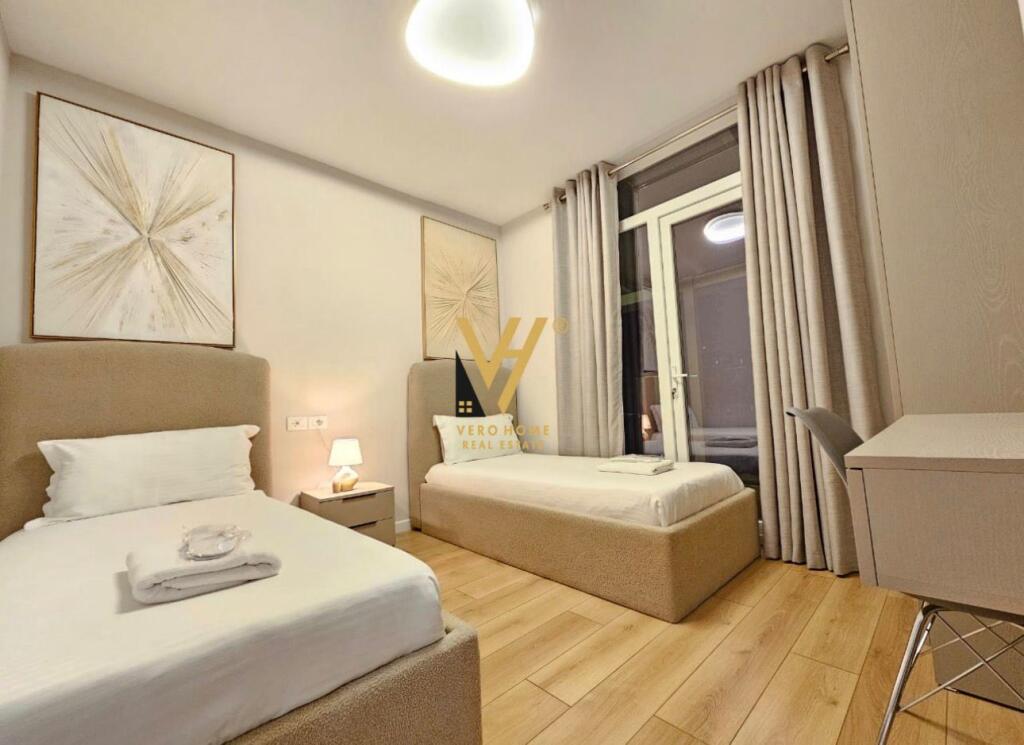 APPARTAMENTO 2+1+2+ VERANDA IN AFFITTO A BLLOK, FACOLTÀ DI GIURISPRUDENZA 1.300 EURO