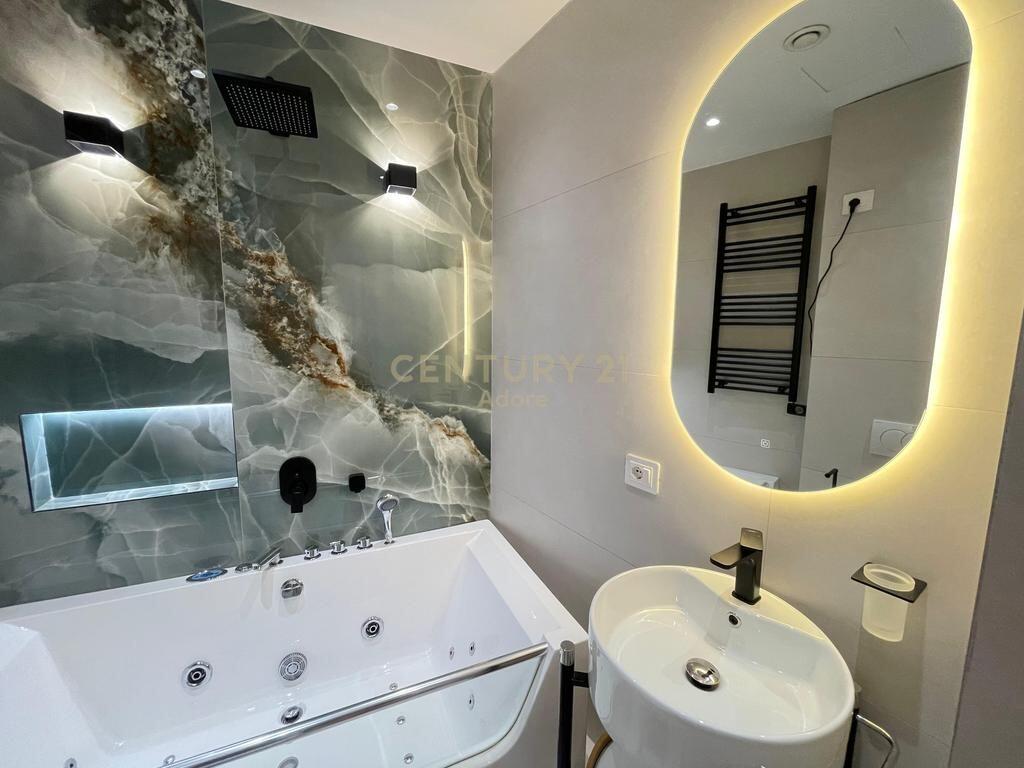 APARTAMENT 2+1+2 + POST PARKIMI PER QIRA NE LAKE VIEW RESIDENCE!