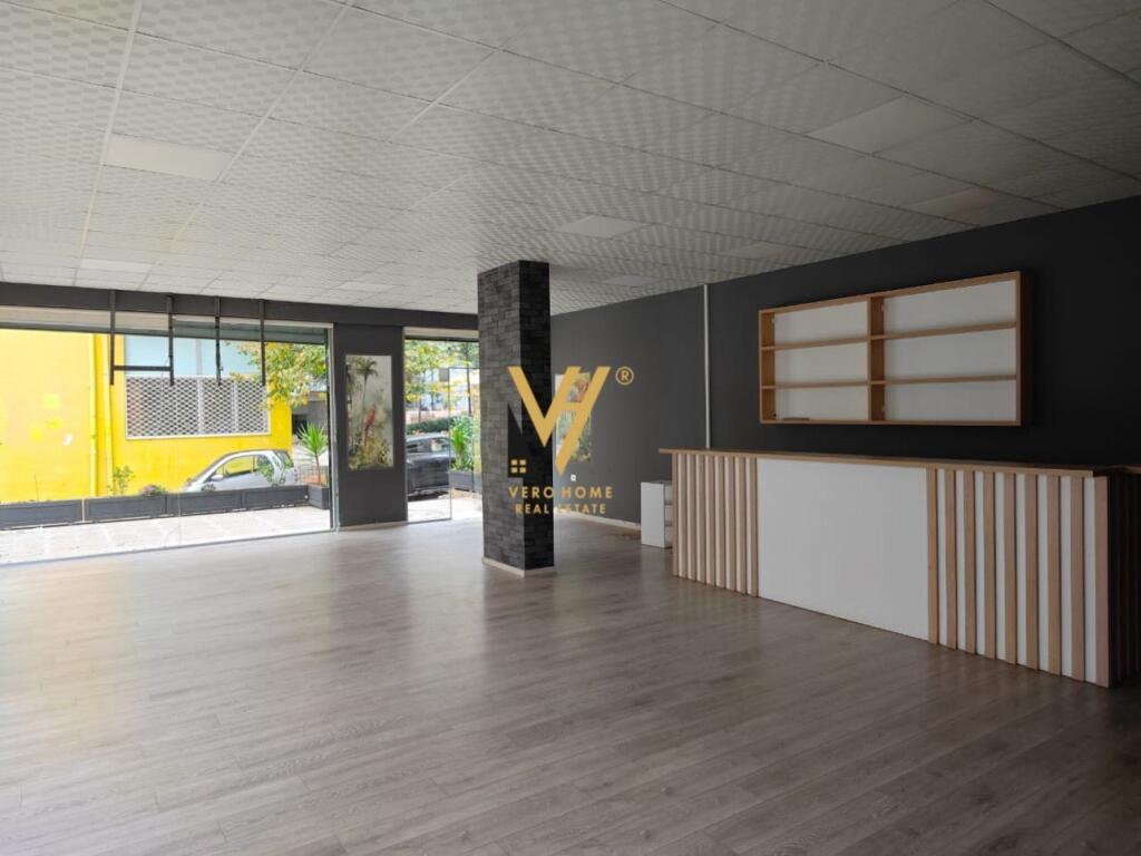 JEPET AMBIENT BIZNESI 100 M2 ME QERA NE FRESK 50.000 LEKE