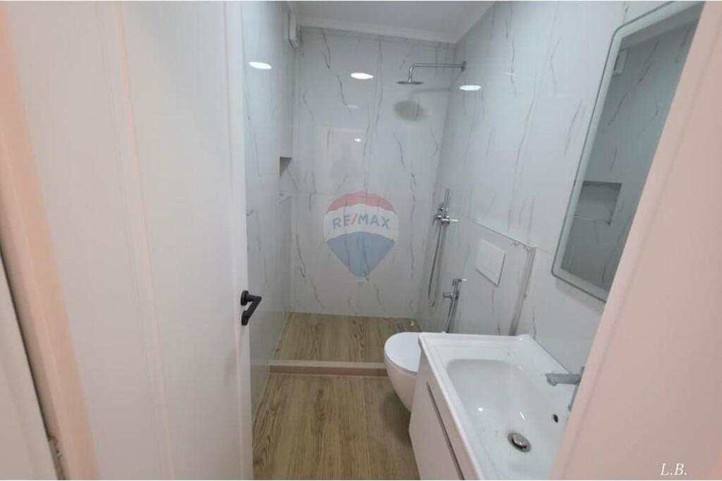 Apartment 2+1 for sale on Kavaja Street