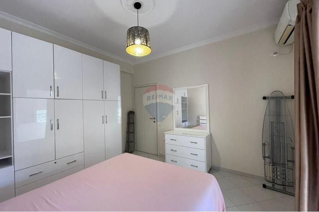 2+1 apartment for rent in Bllok!