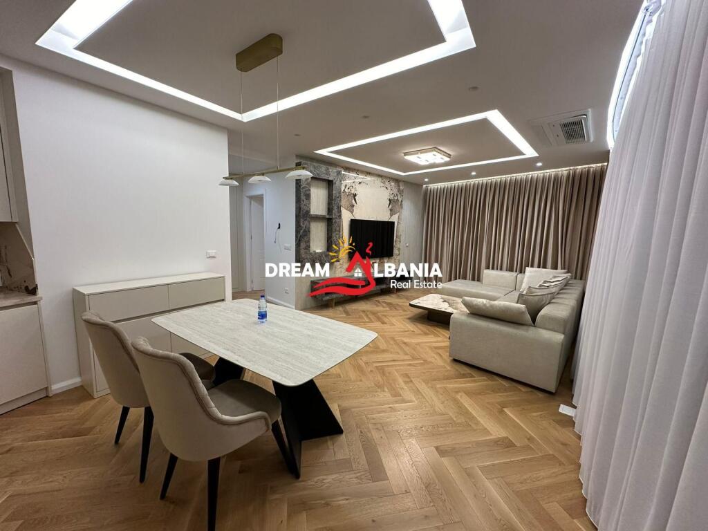 2 Super Appartamenti di Lusso 1+1+posto auto in affitto vicino alla Residenza Lake View (ID 42111188).