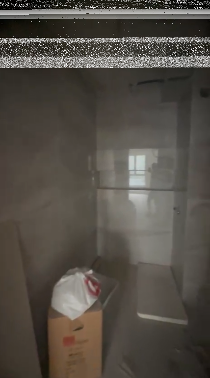 Apartment 3+1+2, Turdiu!
