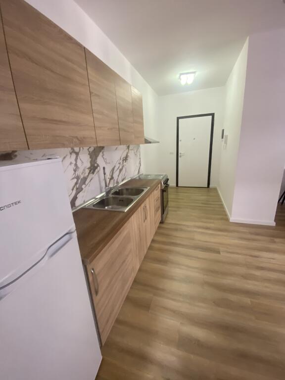 1+1, palazzo del 2025, arredato vicino alla scuola rossa, 550 euro
