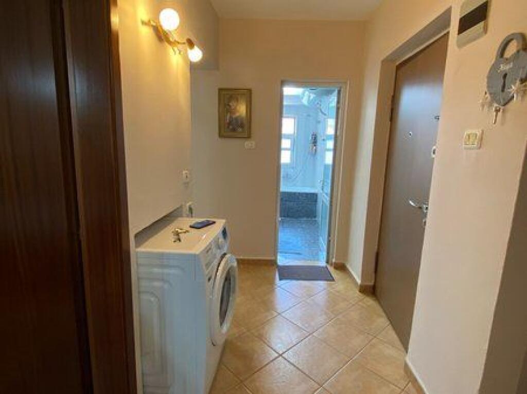 Affitto, Appartamento 2+1, Myslym Shyri, Tirana.