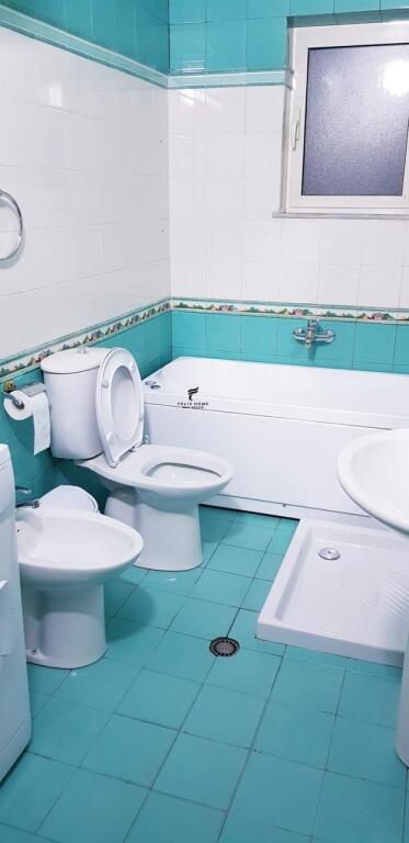 APARTAMENT ME QERA 2+1 MINE PEZA 650 EURO