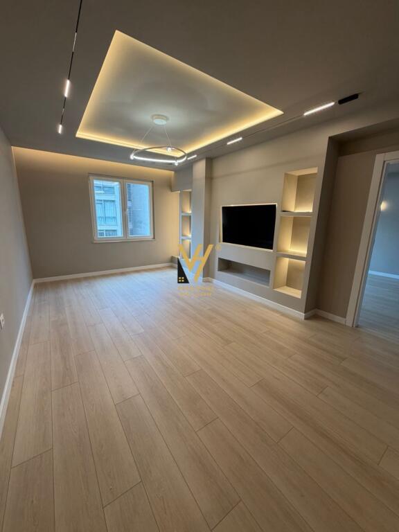 FOR SALE APARTMENT 2+1+2 AT KOMUNA PARISIT 275,000 EURO