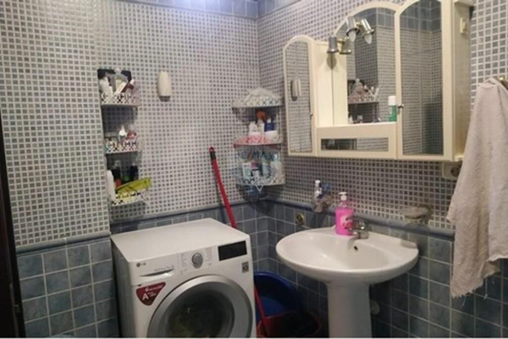 Apartament 2+1 ne Shitje tek Shkolla e Baletit