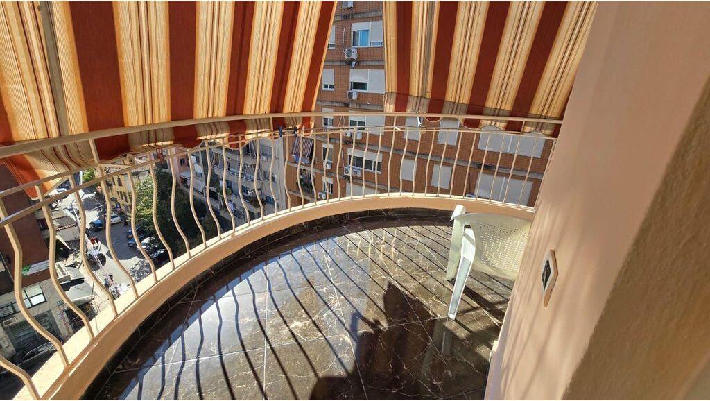 Jepet me qera Apartament komod tek Selvia 800 € /Muaj