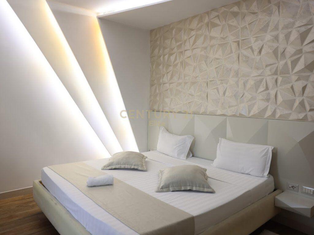 SHITET HOTEL SUPER I INVESTUAR
