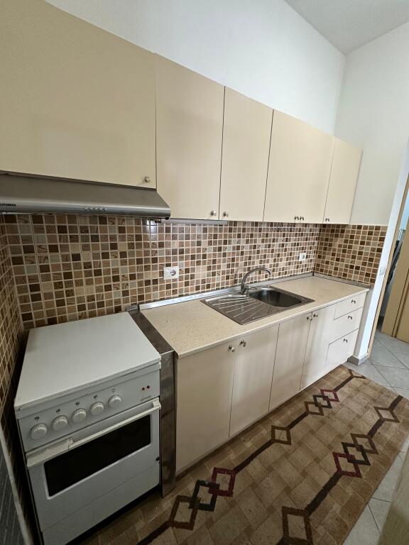 Shitet apartament 1+1 ne Fresk tek Furre Buke Europa