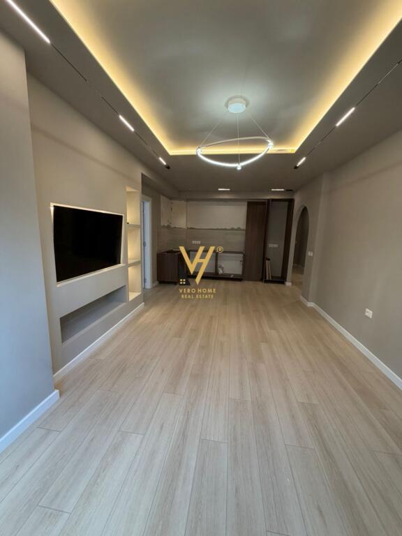 FOR SALE APARTMENT 2+1+2 AT KOMUNA PARISIT 275,000 EURO