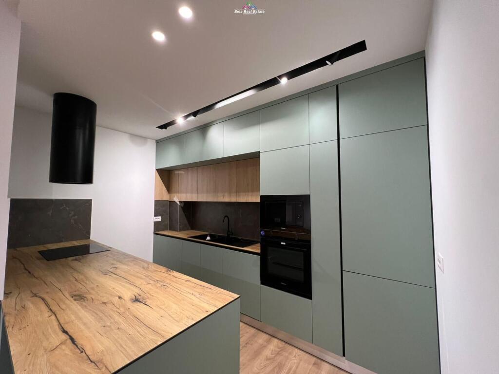 Apartament 2+1 Ne Shitje Tek Fusha e Aviacionit (ID B120744) Tirane