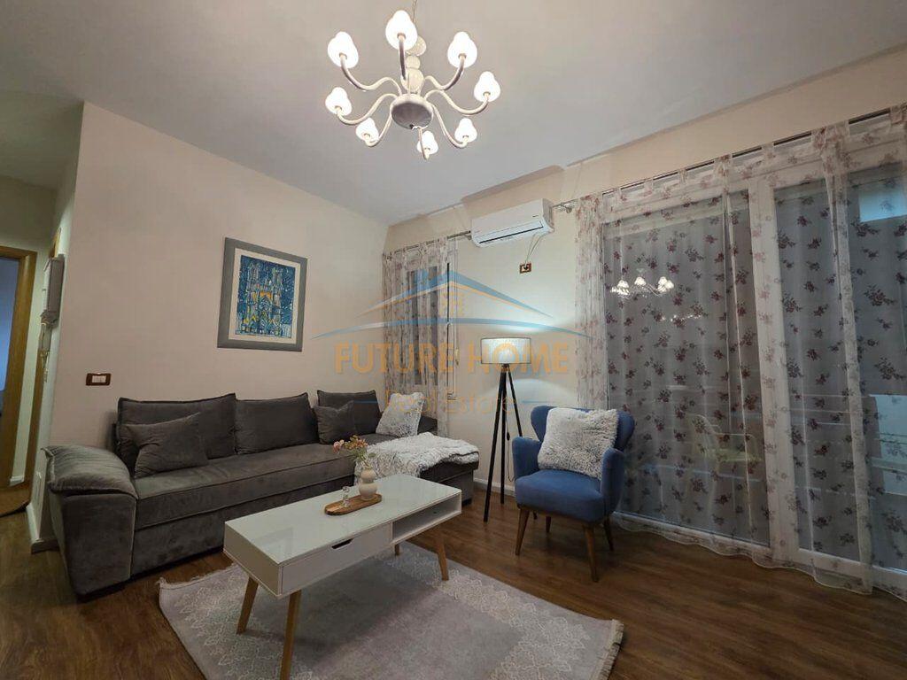 Qera,Apartament 1+1 tek Pazari i Ri!