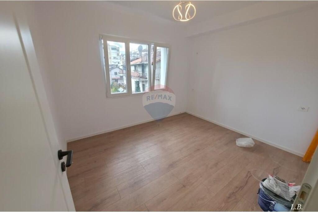 Apartment 2+1 for sale on Kavaja Street
