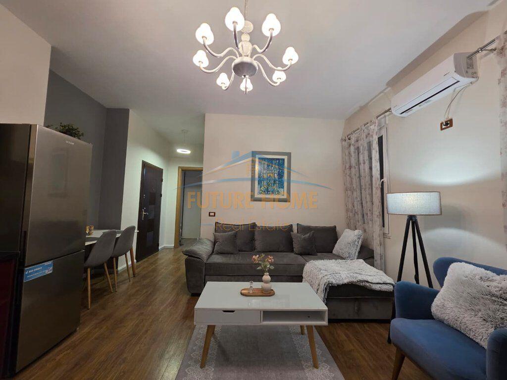 Qera,Apartament 1+1 tek Pazari i Ri!