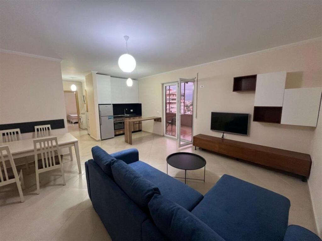 Apartament 1+1 me qera ne Astir tek Restorant Bati