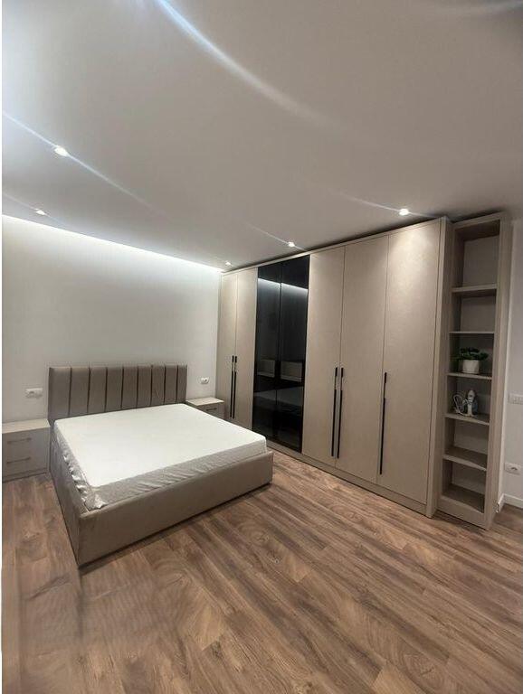 PER QIRA APARTAMENT 2+1 ME POST TE RRUGA JORDAN MISJA 750 € /Muaj